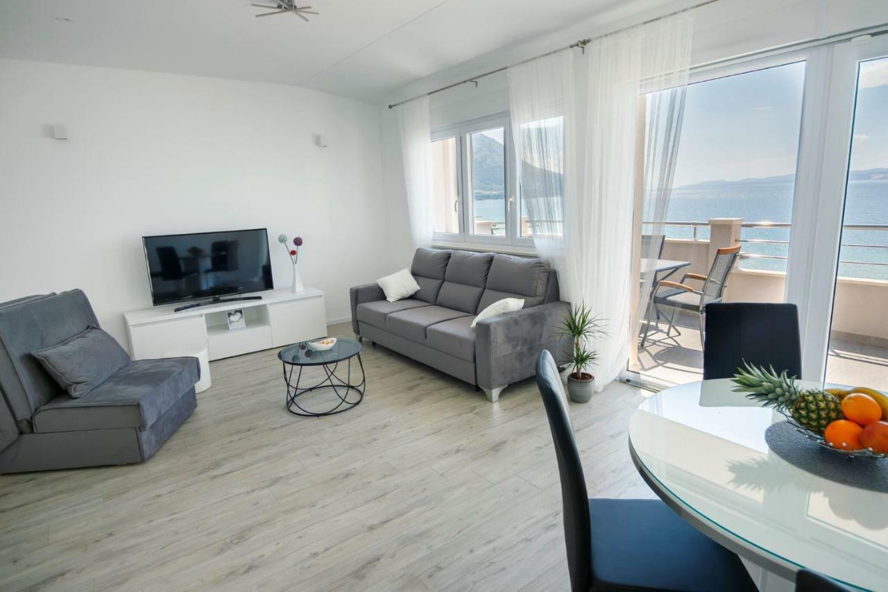 Apartmani Ticinovic Omis Ngoại thất bức ảnh