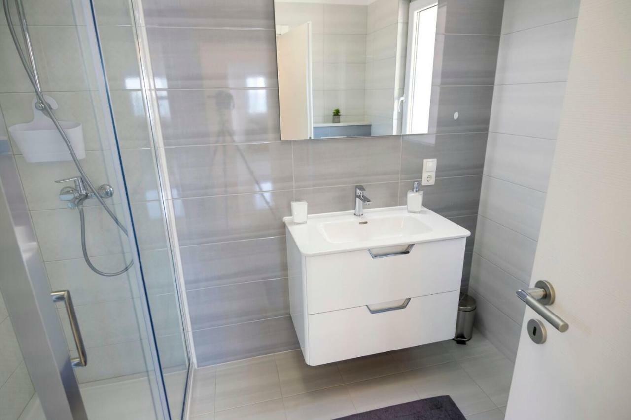 Apartmani Ticinovic Omis Ngoại thất bức ảnh