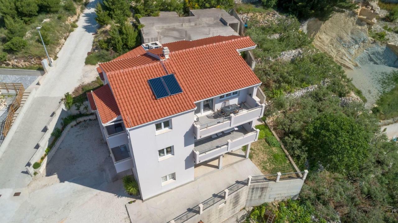 Apartmani Ticinovic Omis Ngoại thất bức ảnh