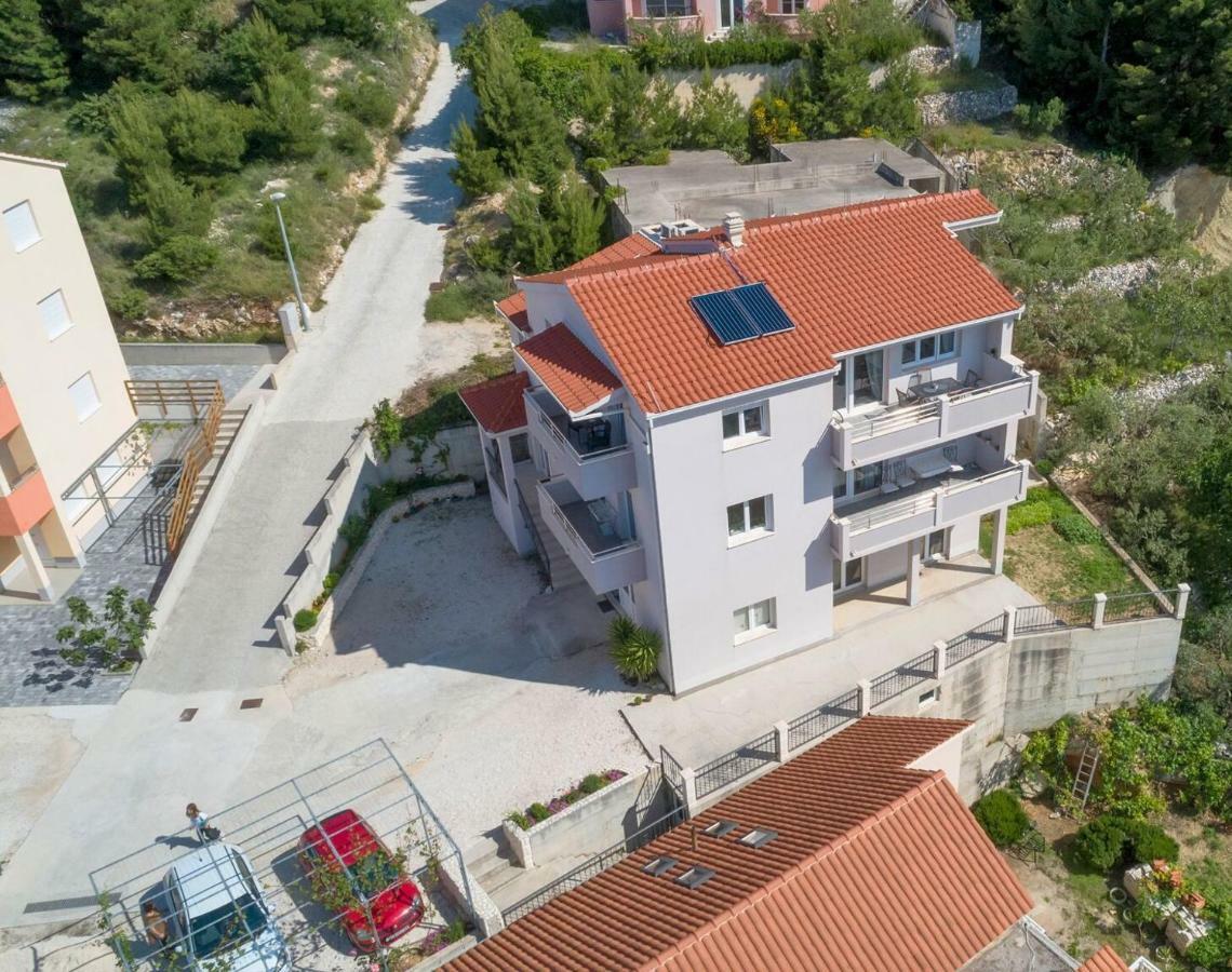 Apartmani Ticinovic Omis Ngoại thất bức ảnh